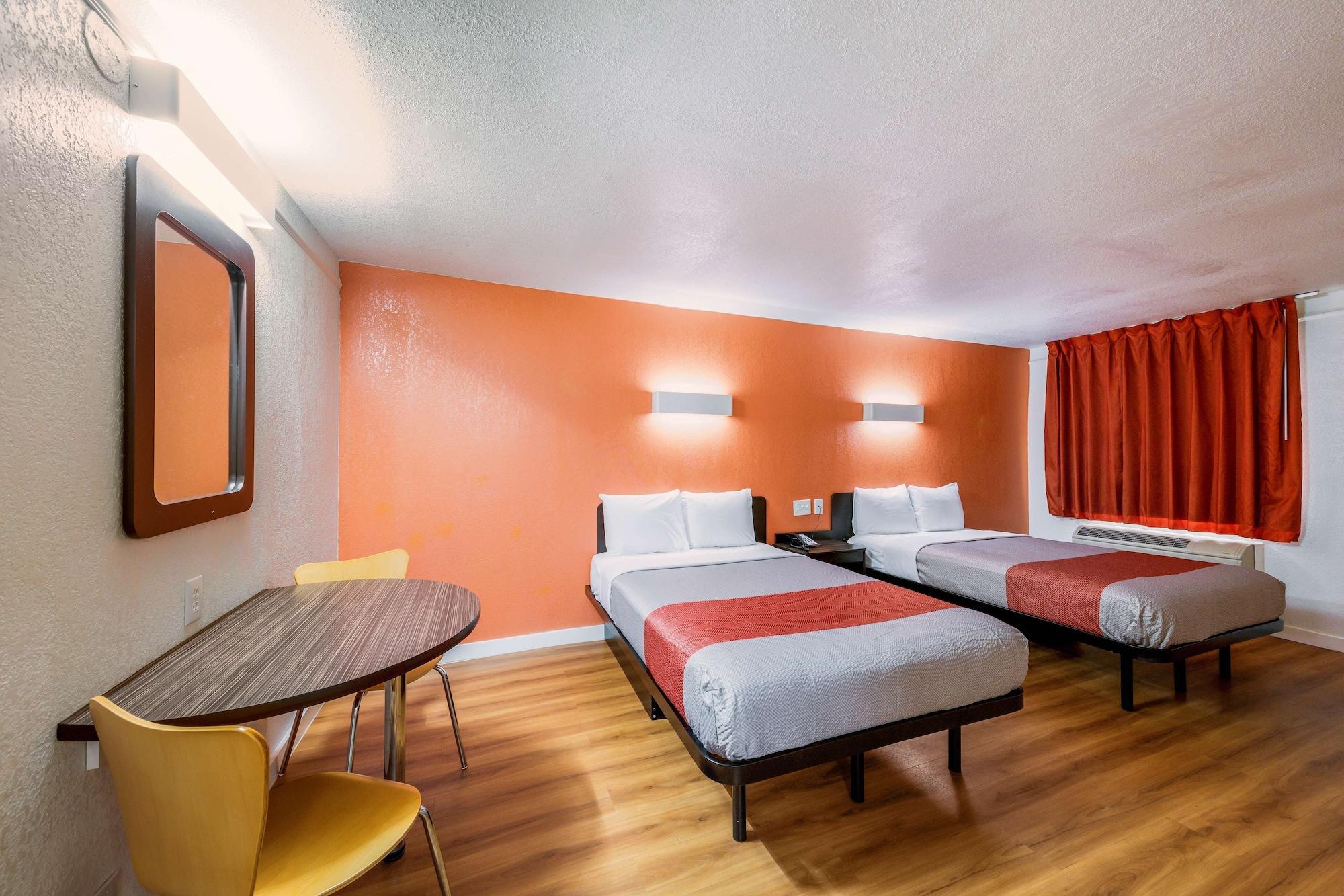 Motel 6-Dallas, Tx - Фармерс-Бранч Экстерьер фото