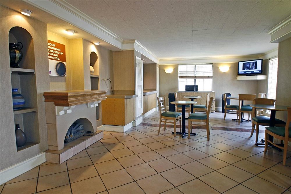 Motel 6-Dallas, Tx - Фармерс-Бранч Экстерьер фото